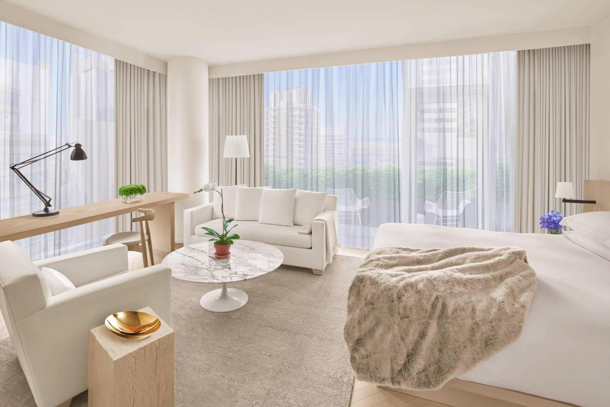 เดอะ ไทม์ สแควร์ เอดิชั่น Hotel นิวยอร์ก ภายนอก รูปภาพ A bedroom at The Ritz-Carlton, South Beach