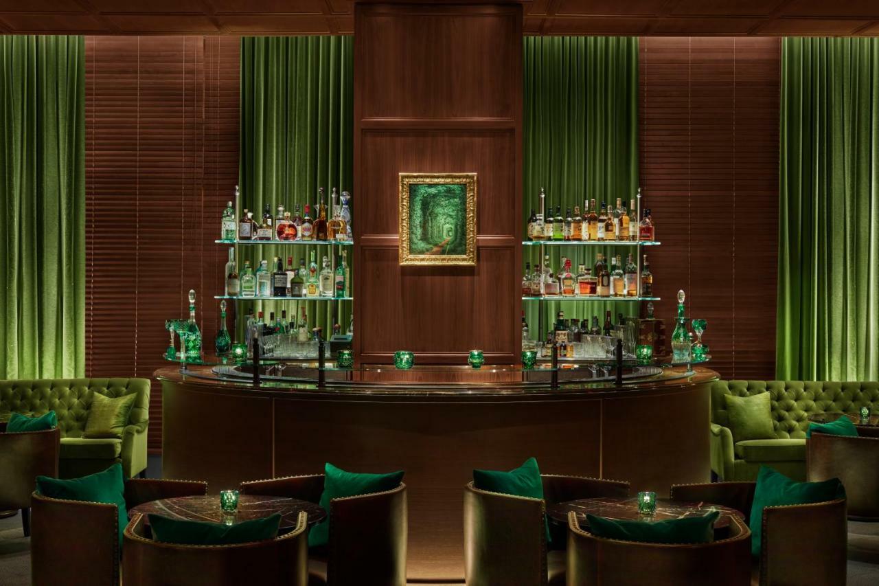 เดอะ ไทม์ สแควร์ เอดิชั่น Hotel นิวยอร์ก ภายนอก รูปภาพ The bar at the Green Bar